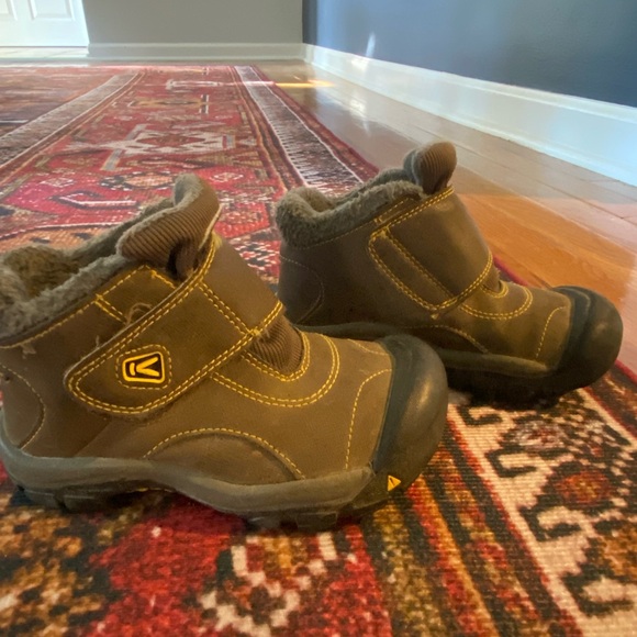 Keen Kids Brown Boots - Picture 1 of 4